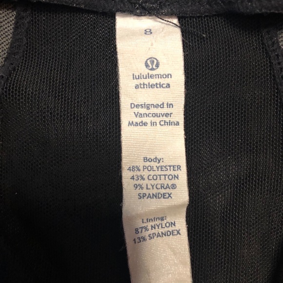 Lululemon grey stride zip up jacket, size 8 - Picture 2 of 4